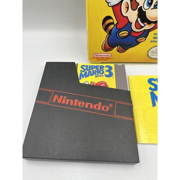Super Mario Bros. 3 Nintendo NES CIB Complete - Picture 3 of 16